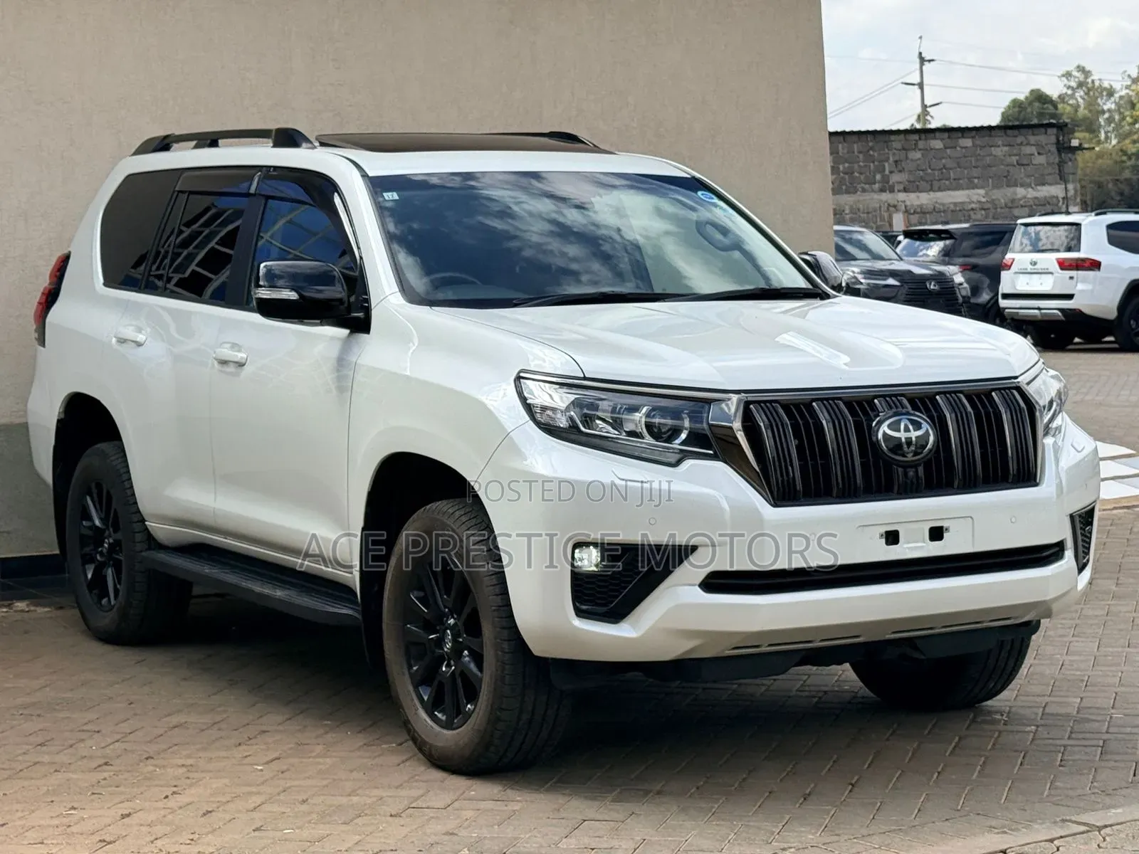 Toyota Land Cruiser Prado 2022 White