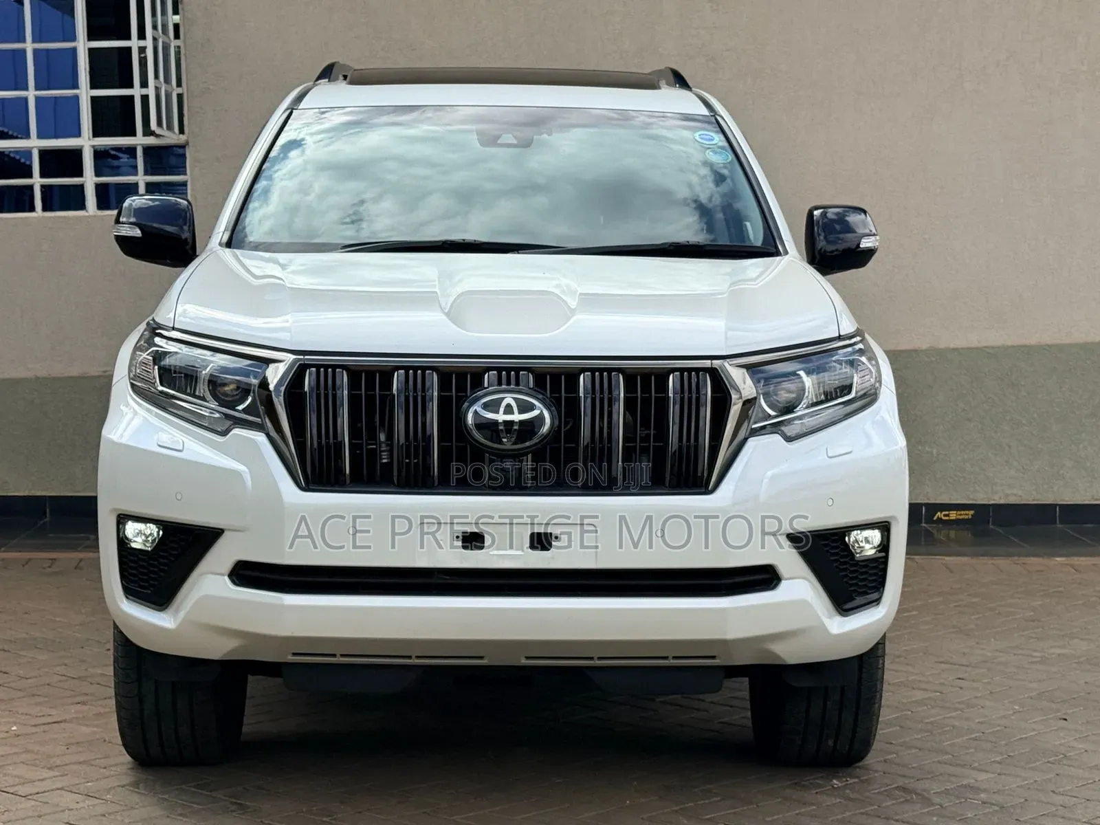 Toyota Land Cruiser Prado 2022 White