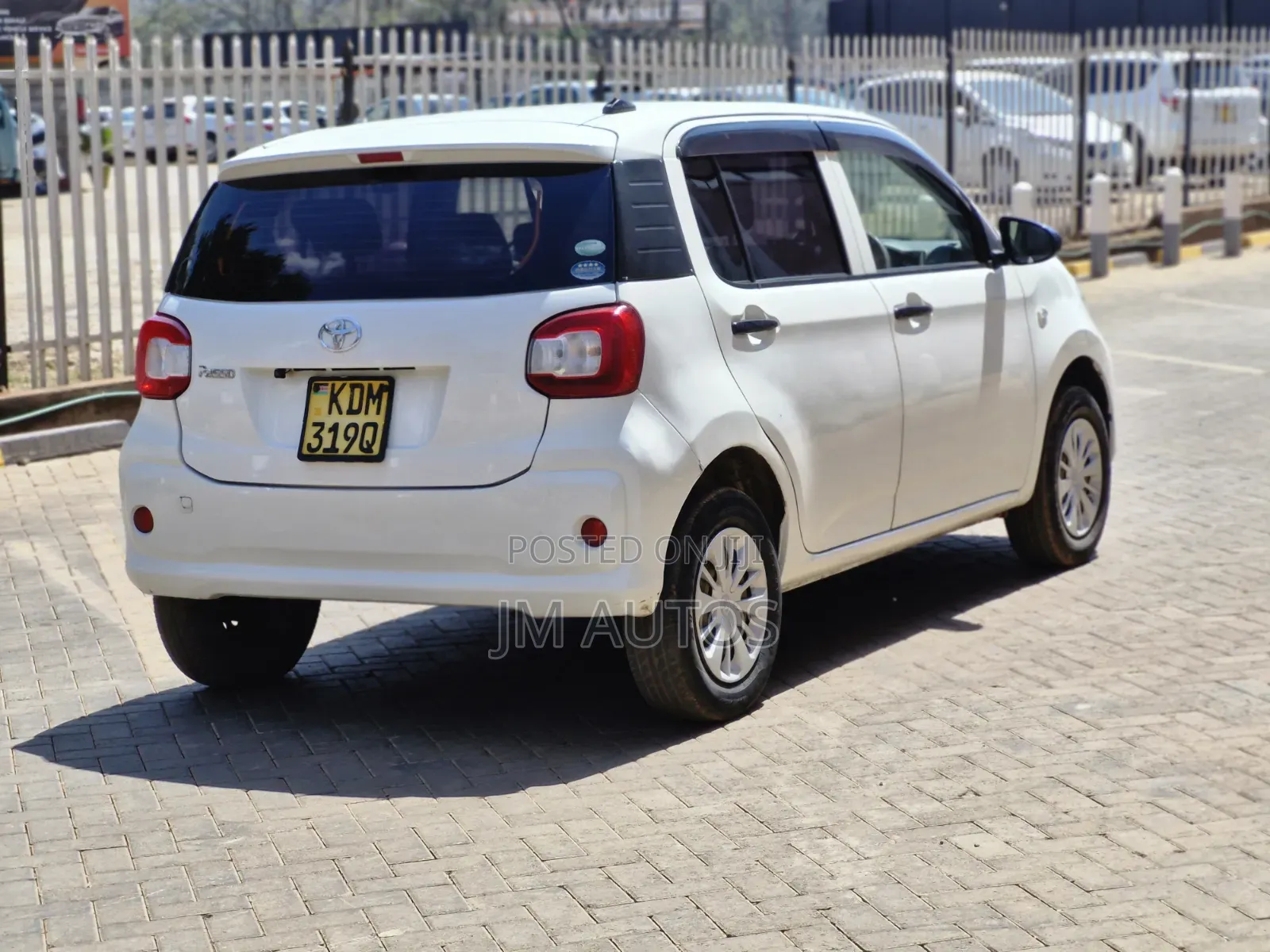 Toyota Passo 1.0 FWD 2017 White