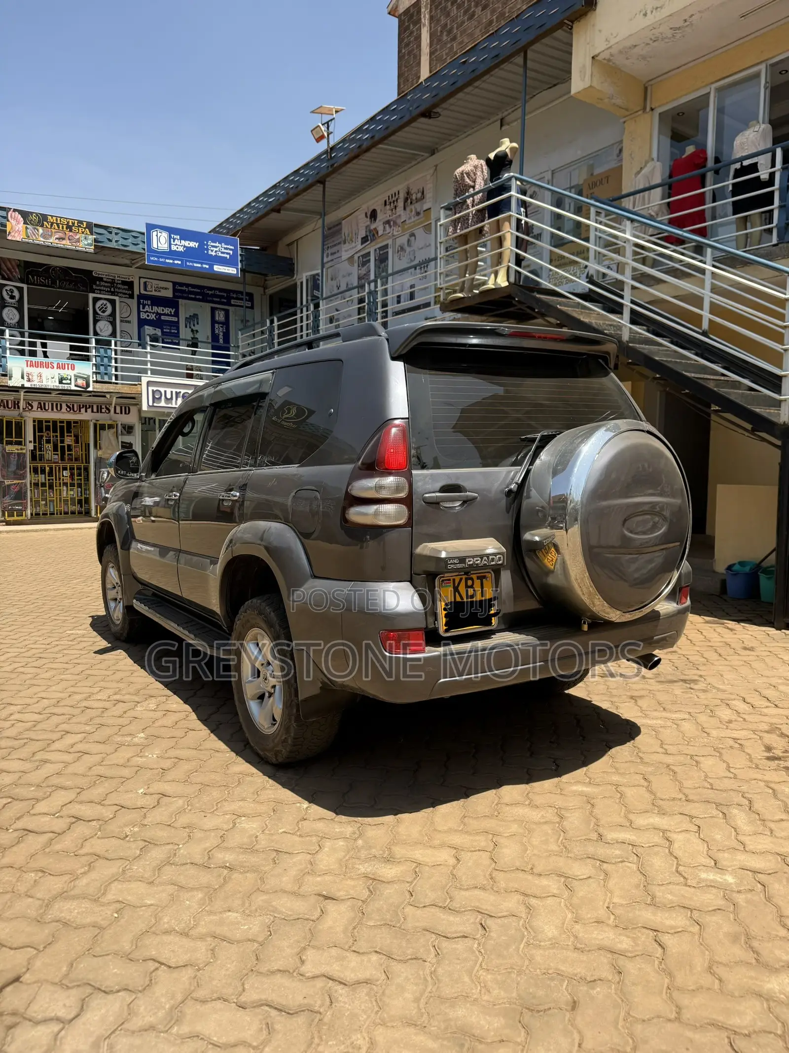 Toyota Land Cruiser Prado 3.0 D-4D 5dr 2005 Gray