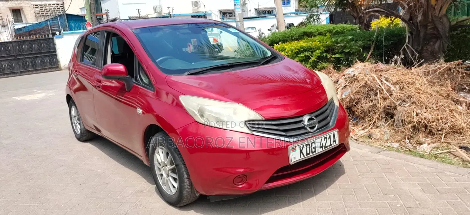 Nissan Note 2015 Red