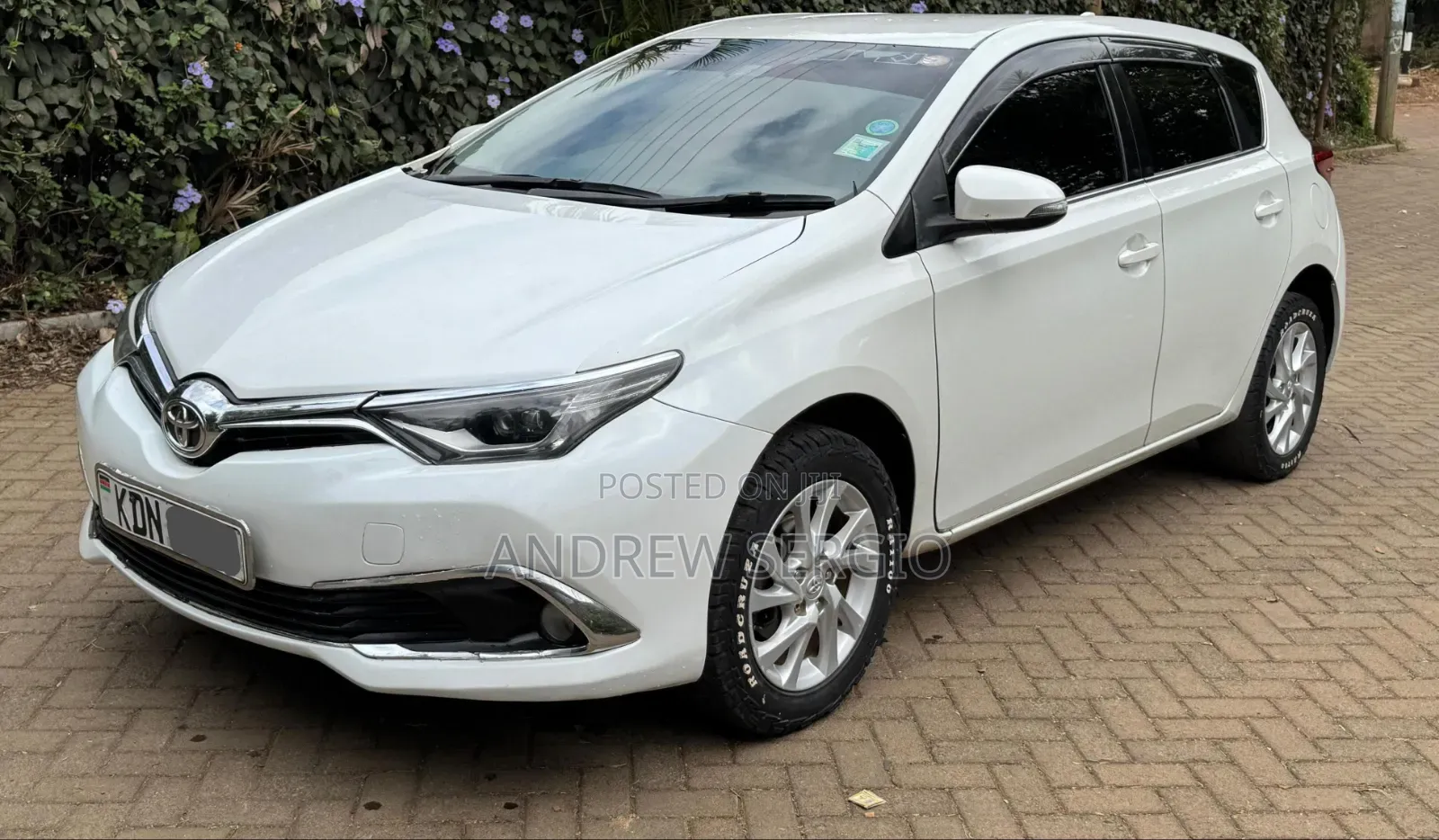 Toyota Auris 2016 White