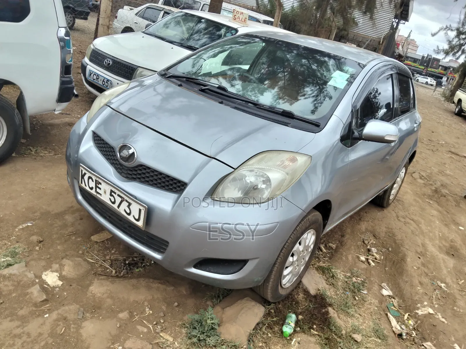 Toyota Vitz 2008 Silver