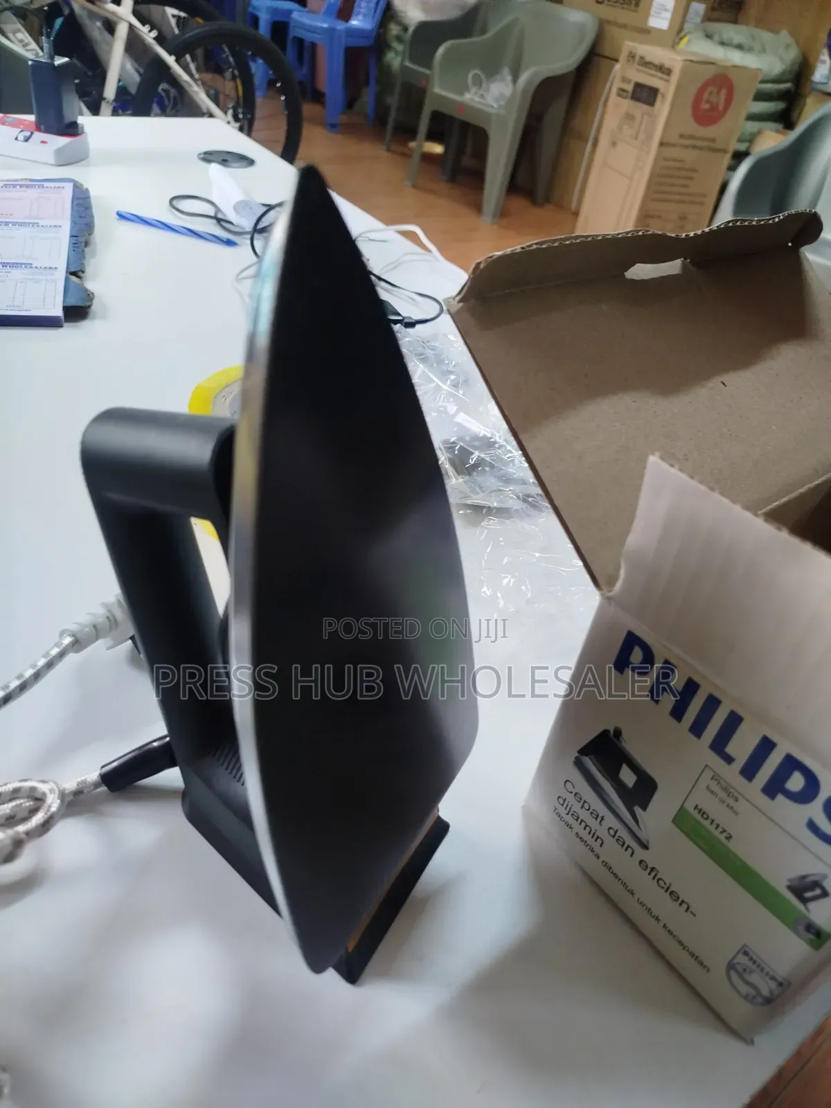 Philips HD1172 Electric Dry Iron Box.