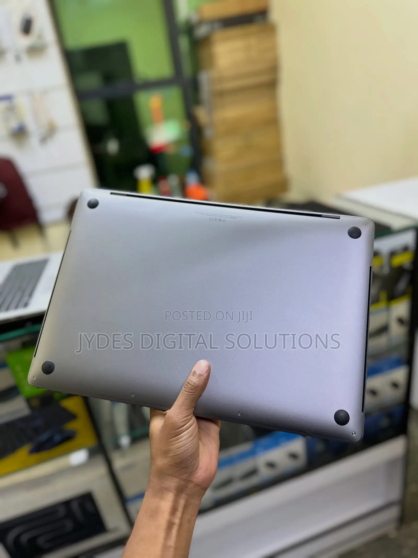 Laptop Apple MacBook Pro 16GB Intel Core i9 SSD 1T