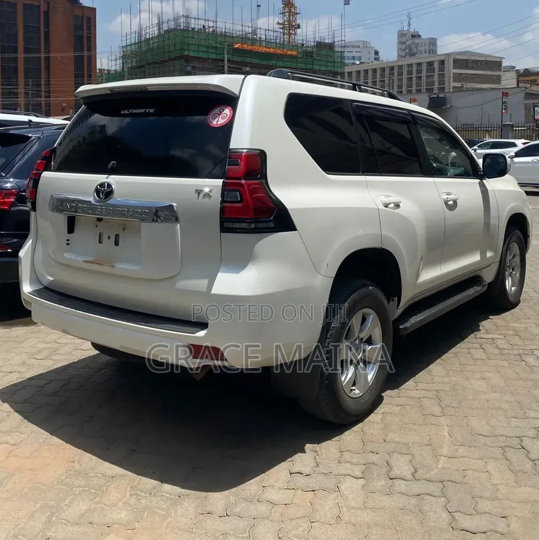 Toyota Land Cruiser Prado 2.8 2020 White