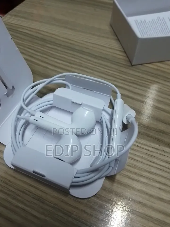 **iPhone Earphones**