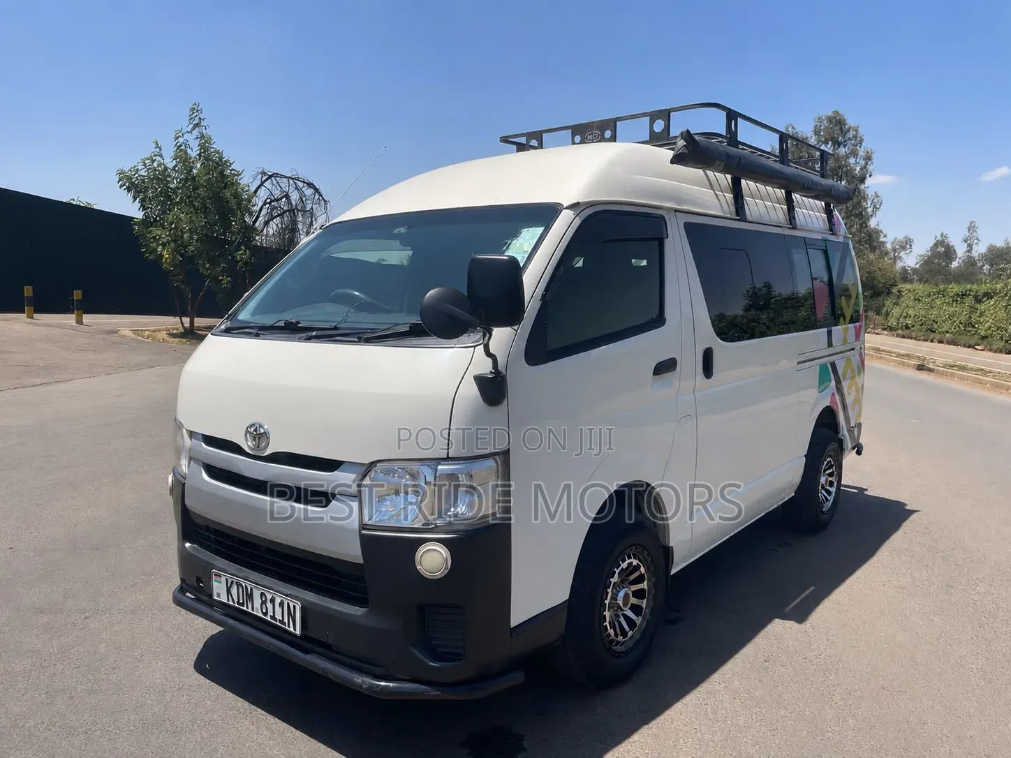 Toyota HiAce 2016 White