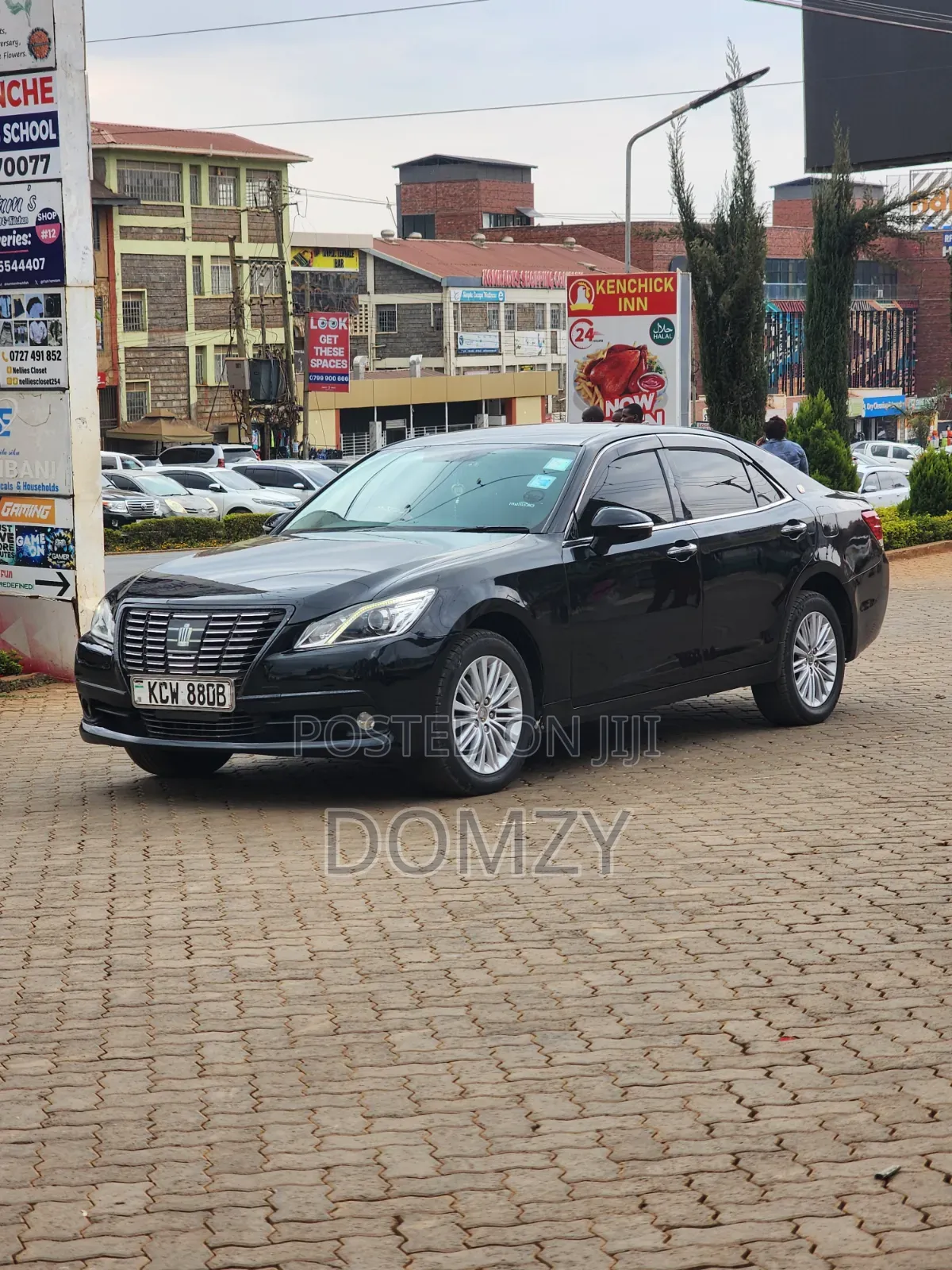 Toyota Crown 2014 Black