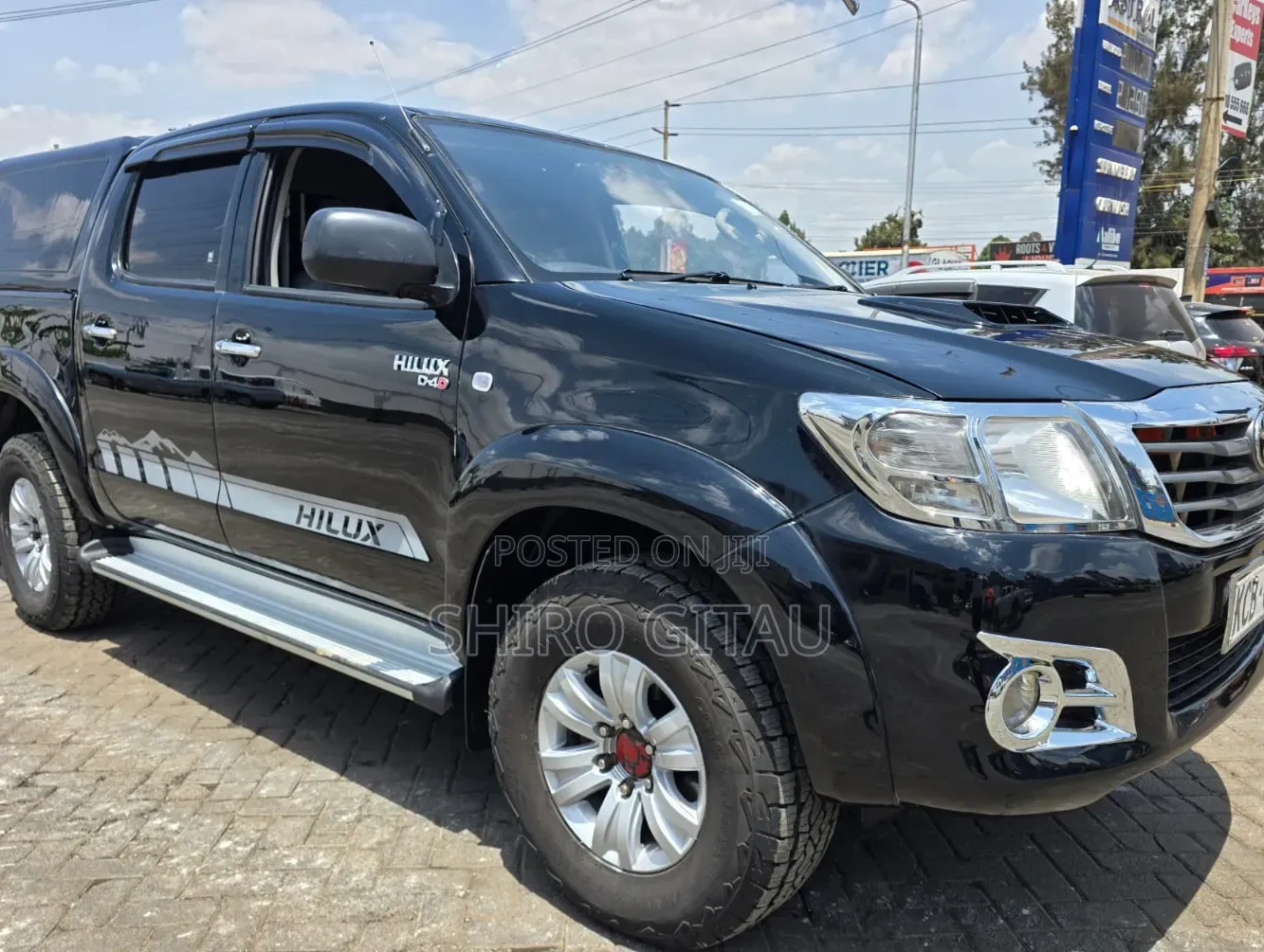 Toyota Hilux 2008 Black
