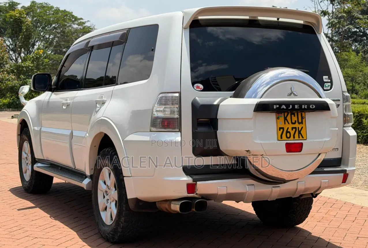 Mitsubishi Shogun 3.2 Di-Dc GLS 2012 White