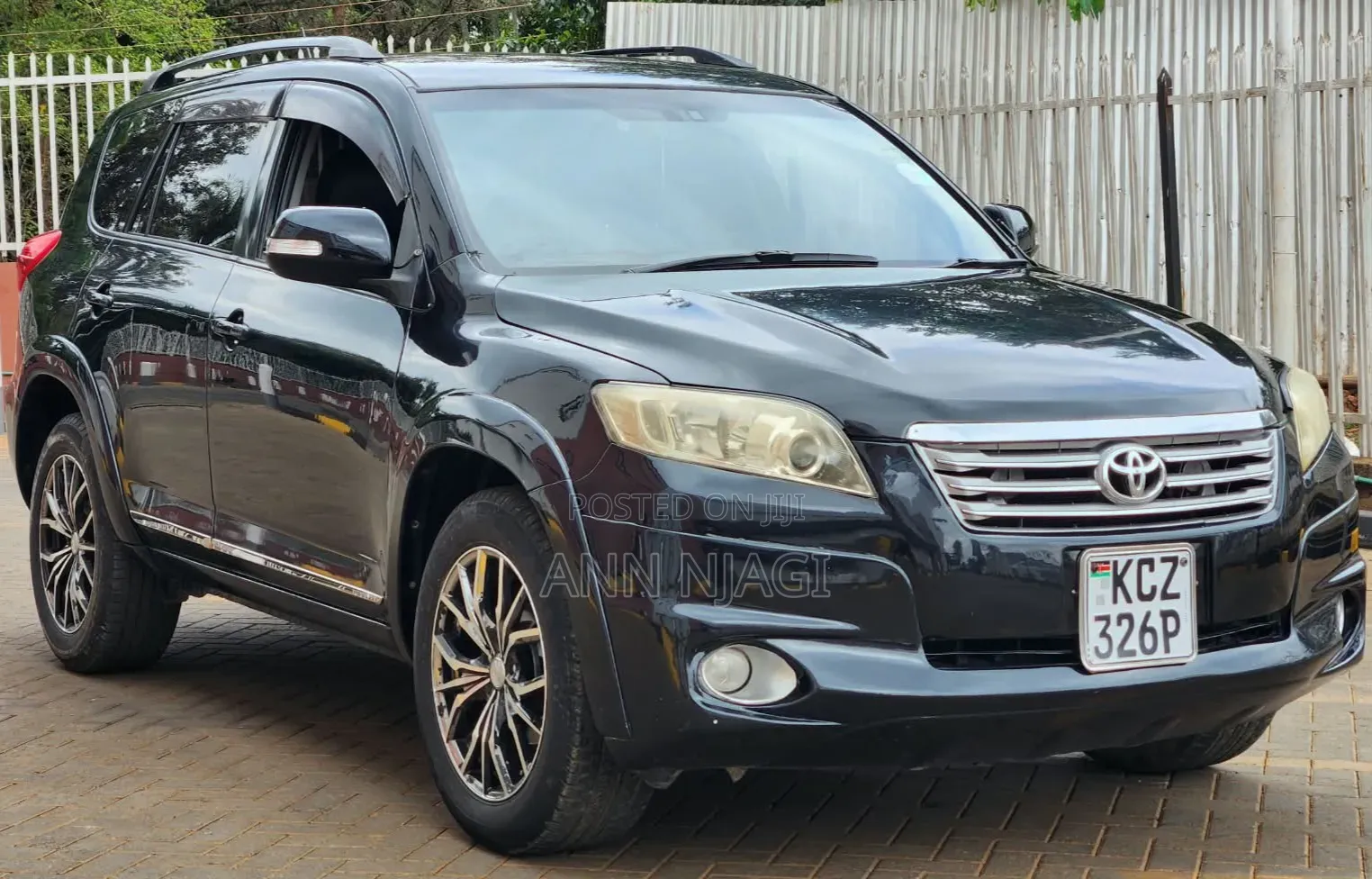 Toyota Vanguard 2013 Black