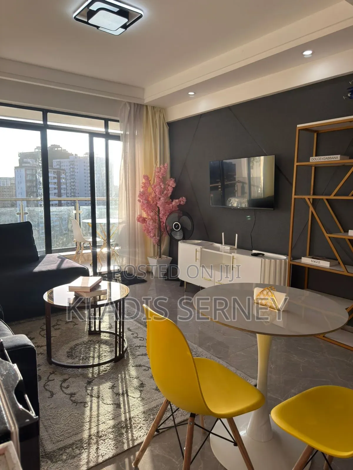 Airbnb 1 Bedrooms