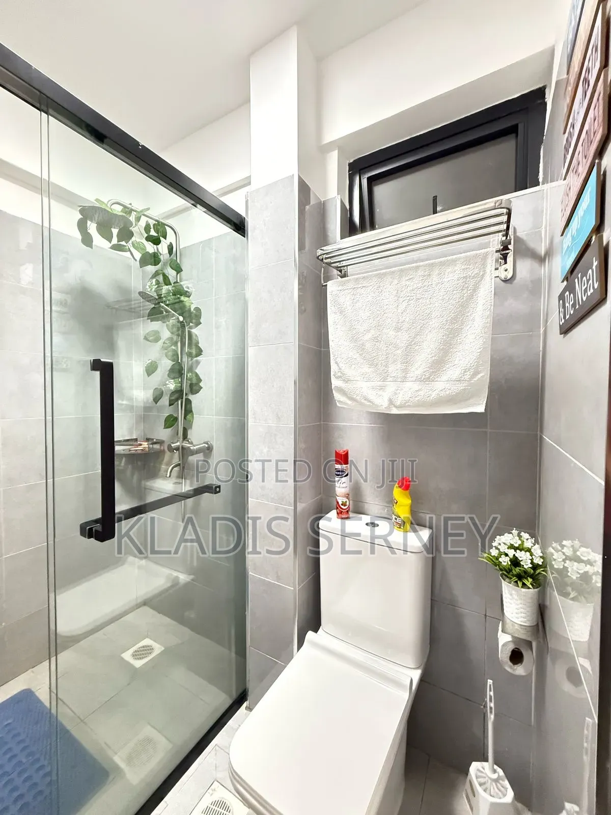 Airbnb 1 Bedrooms