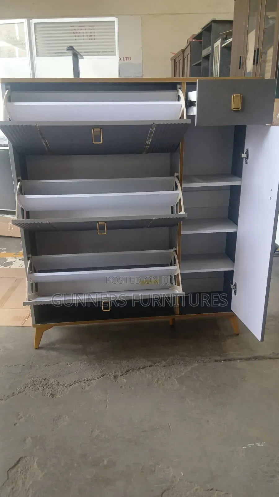 Bucket Flip Shoe Rack