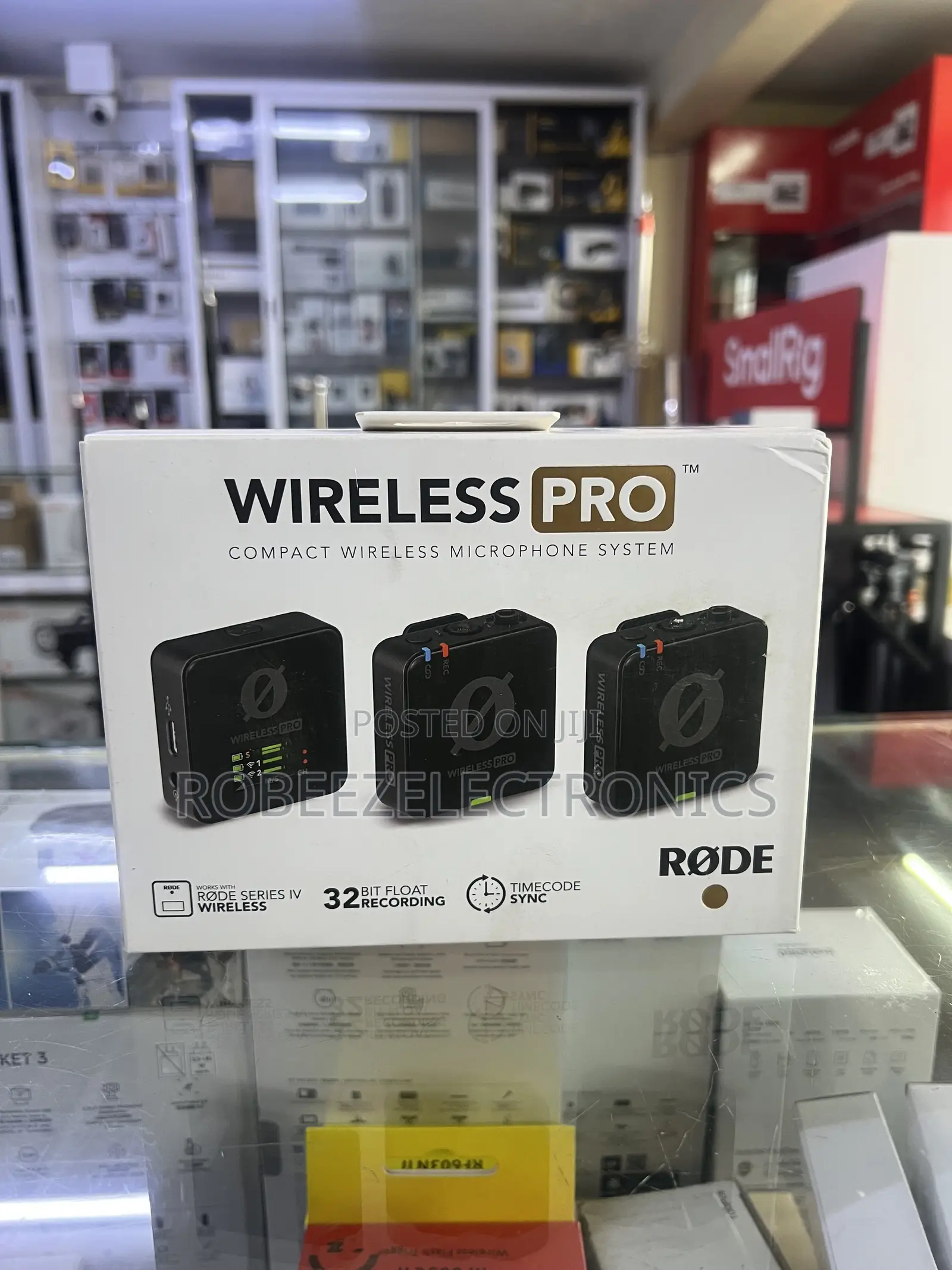 RODE Wireless PRO 2-Person Clip-on Wireless Microphone With Lavaliers
