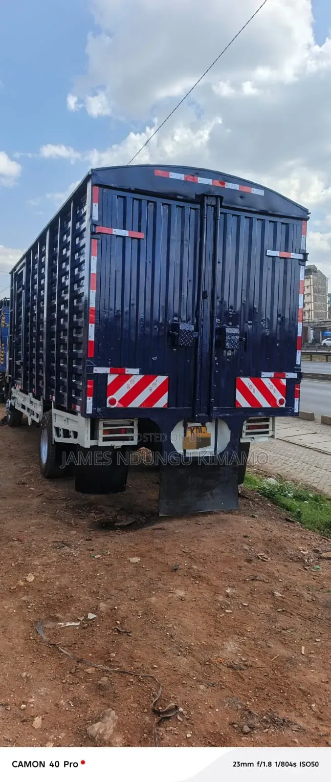 Isuzu FRR 2022 White