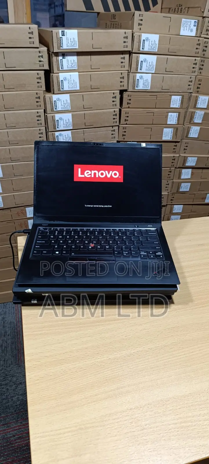Laptop Lenovo ThinkPad X1 Carbon 16GB Intel Core i7 SSHD (Hybrid) 256GB