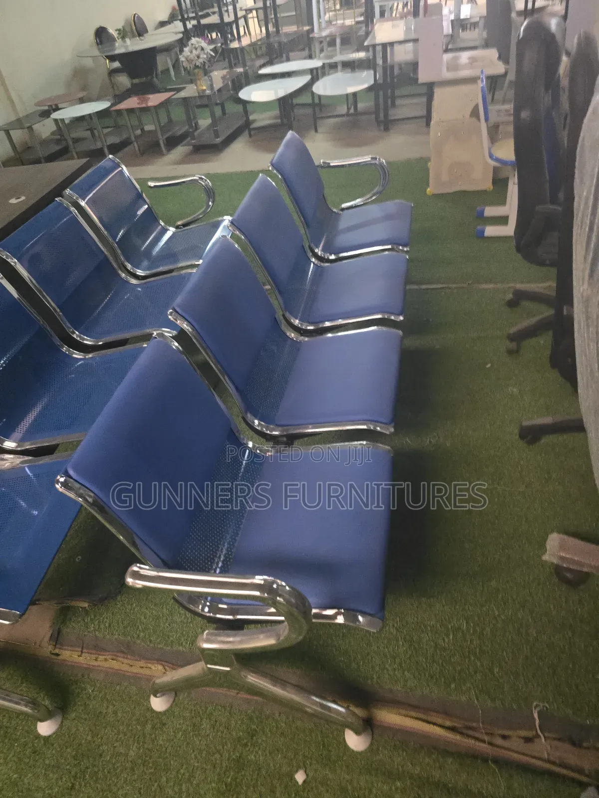 4 Seaters Padded Waiting Bench