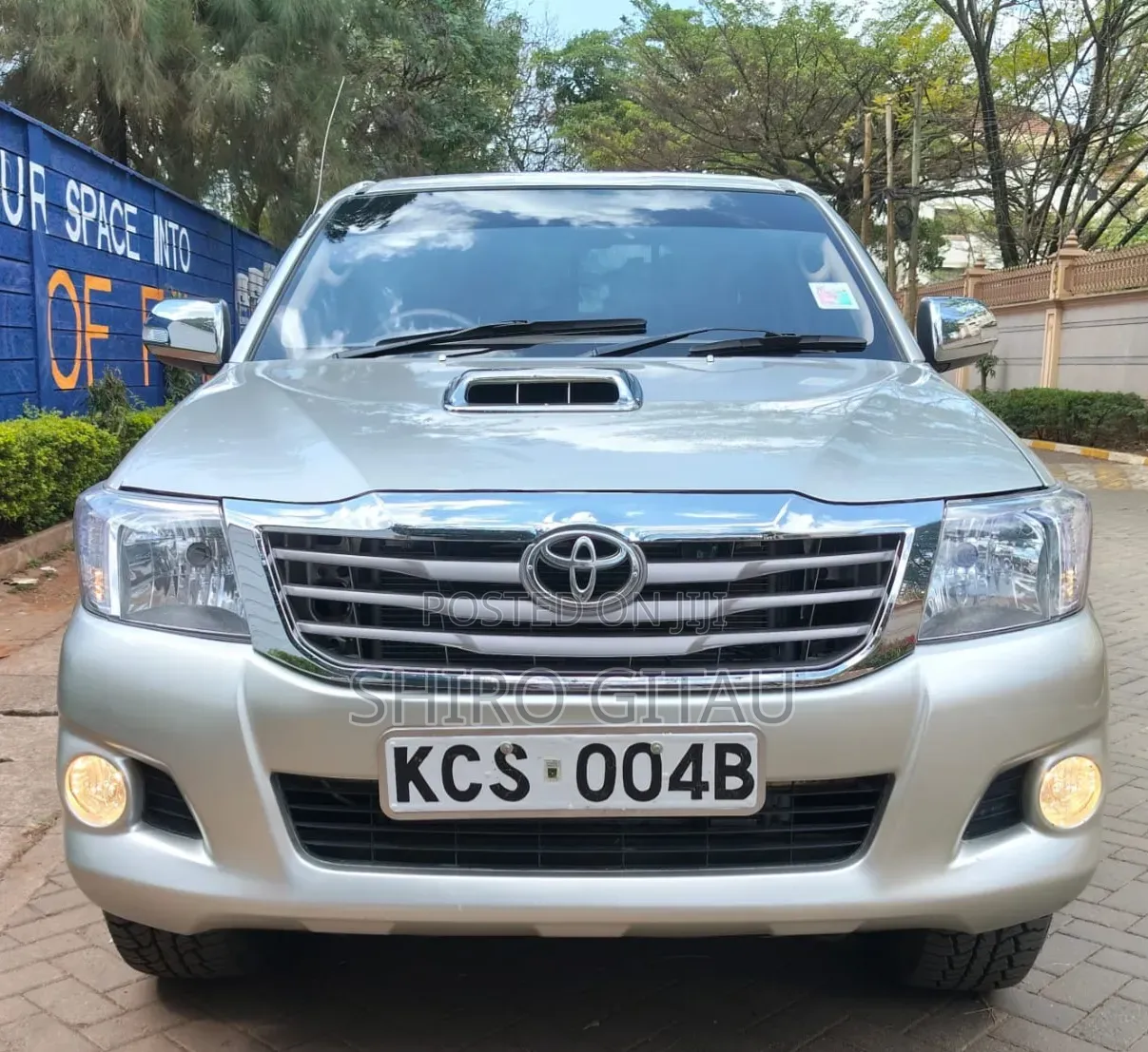 Toyota Hilux 2013 Silver