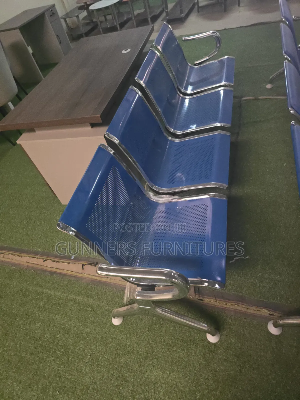 4 Seaters Unpadded Link Chair Waiting Bench
