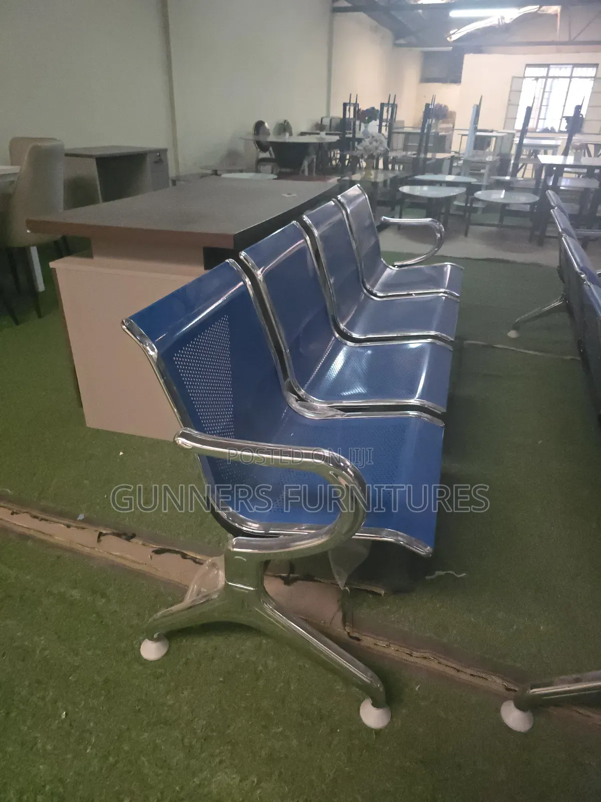 4 Seaters Unpadded Link Chair Waiting Bench