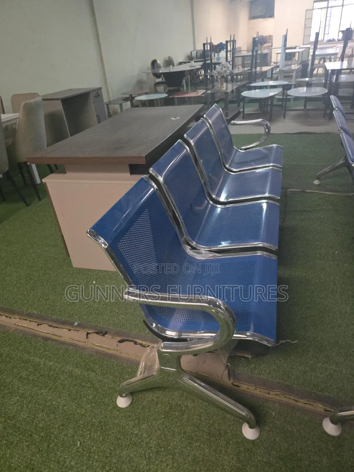 4 Seaters Unpadded Link Chair Waiting Bench