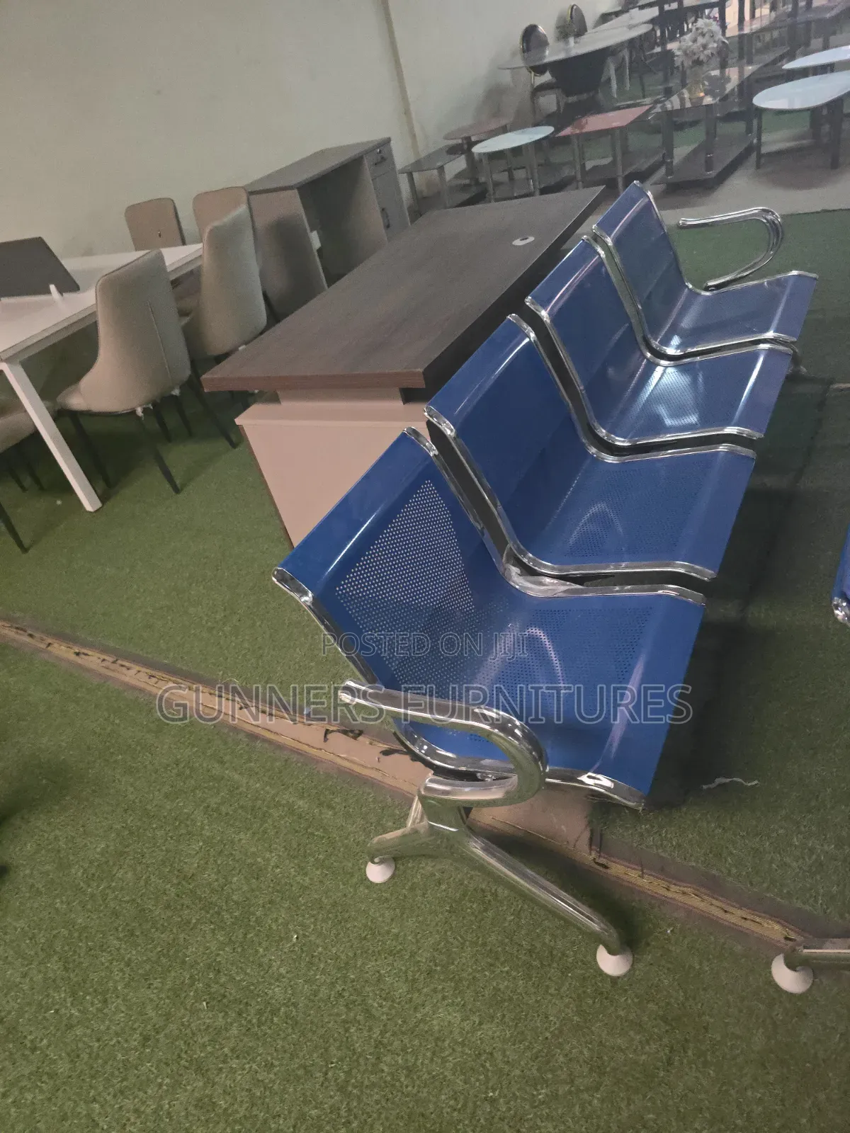 4 Seaters Unpadded Link Chair Waiting Bench