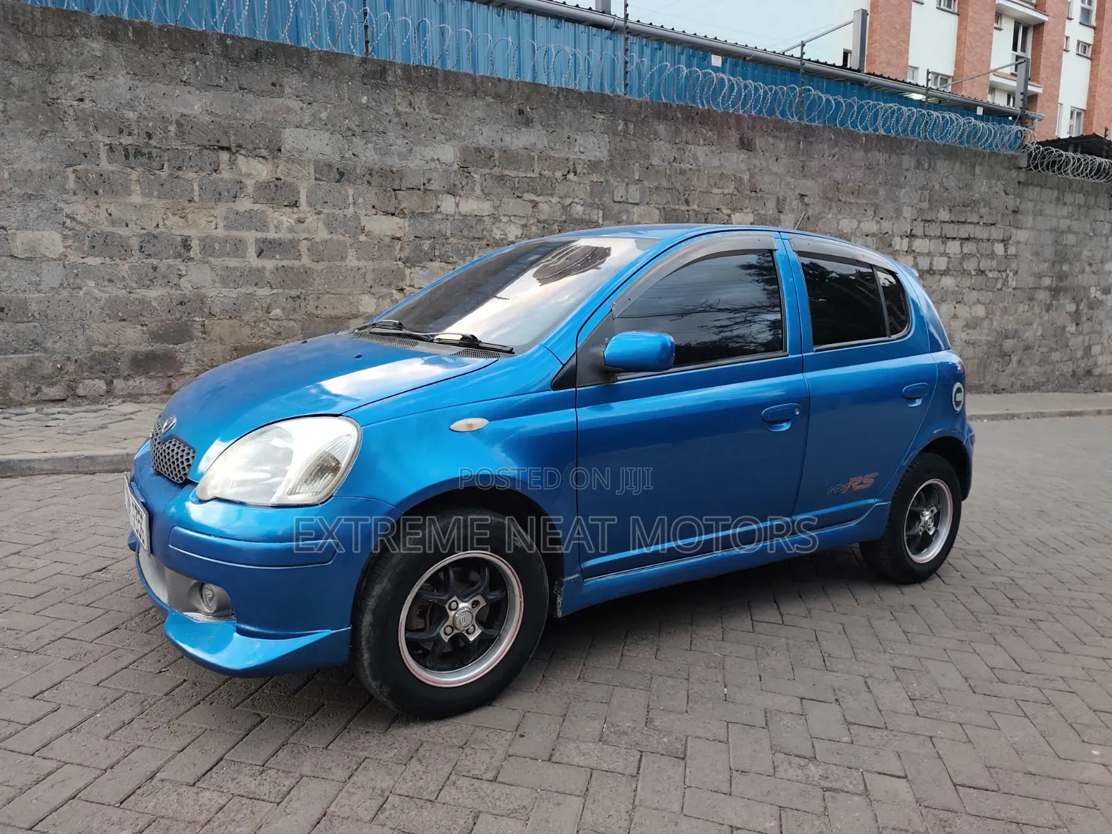 Toyota Vitz 2004 Blue
