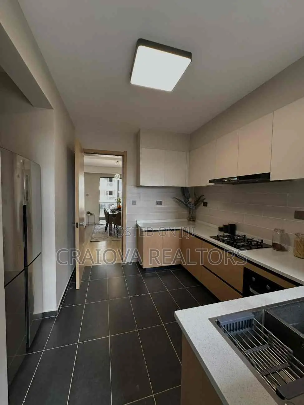 2bdrm Apartment in Gateway Mall Area for sale