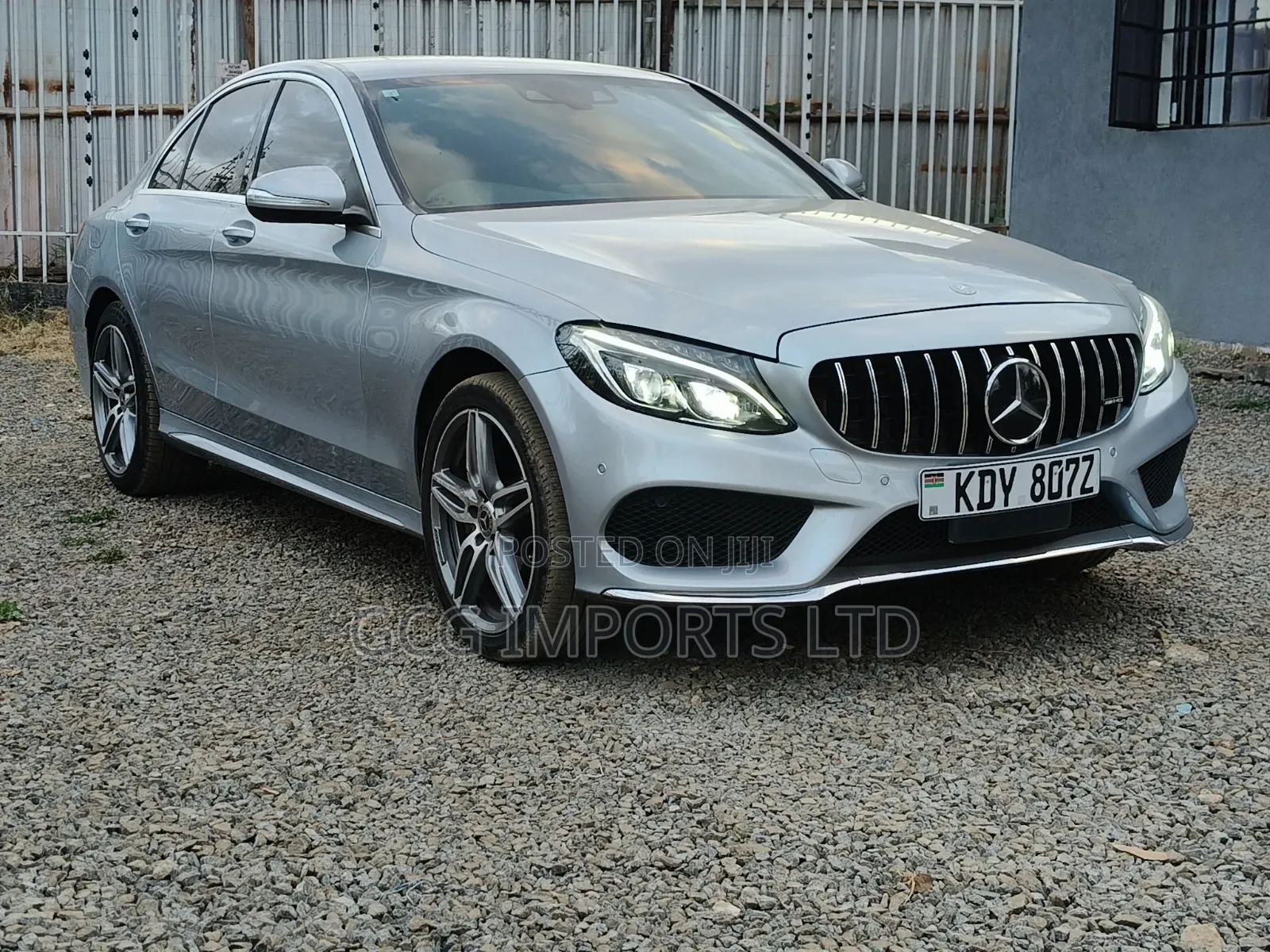 Mercedes-Benz C250 2015 Blue