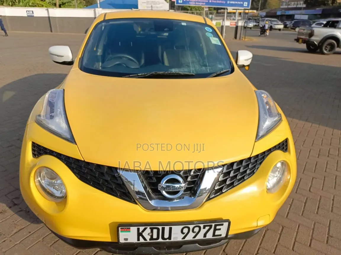 Nissan Juke 2018 Yellow