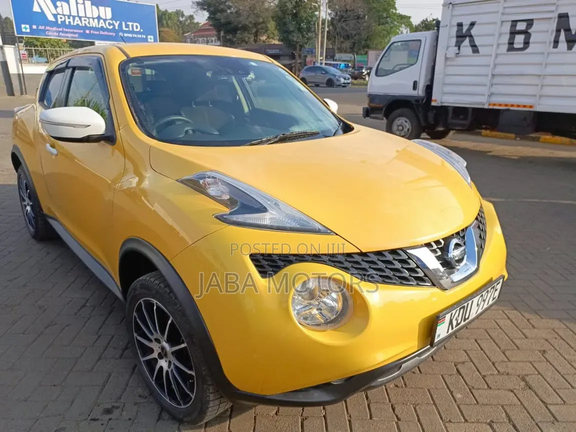 Nissan Juke 2018 Yellow