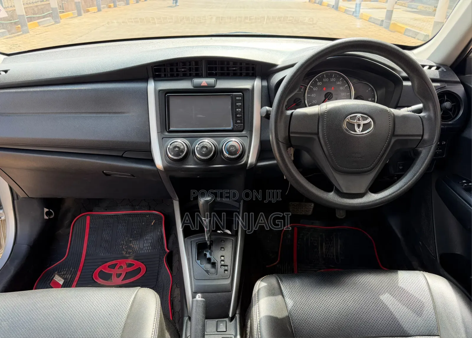 Toyota Corolla Fielder 2017 Silver