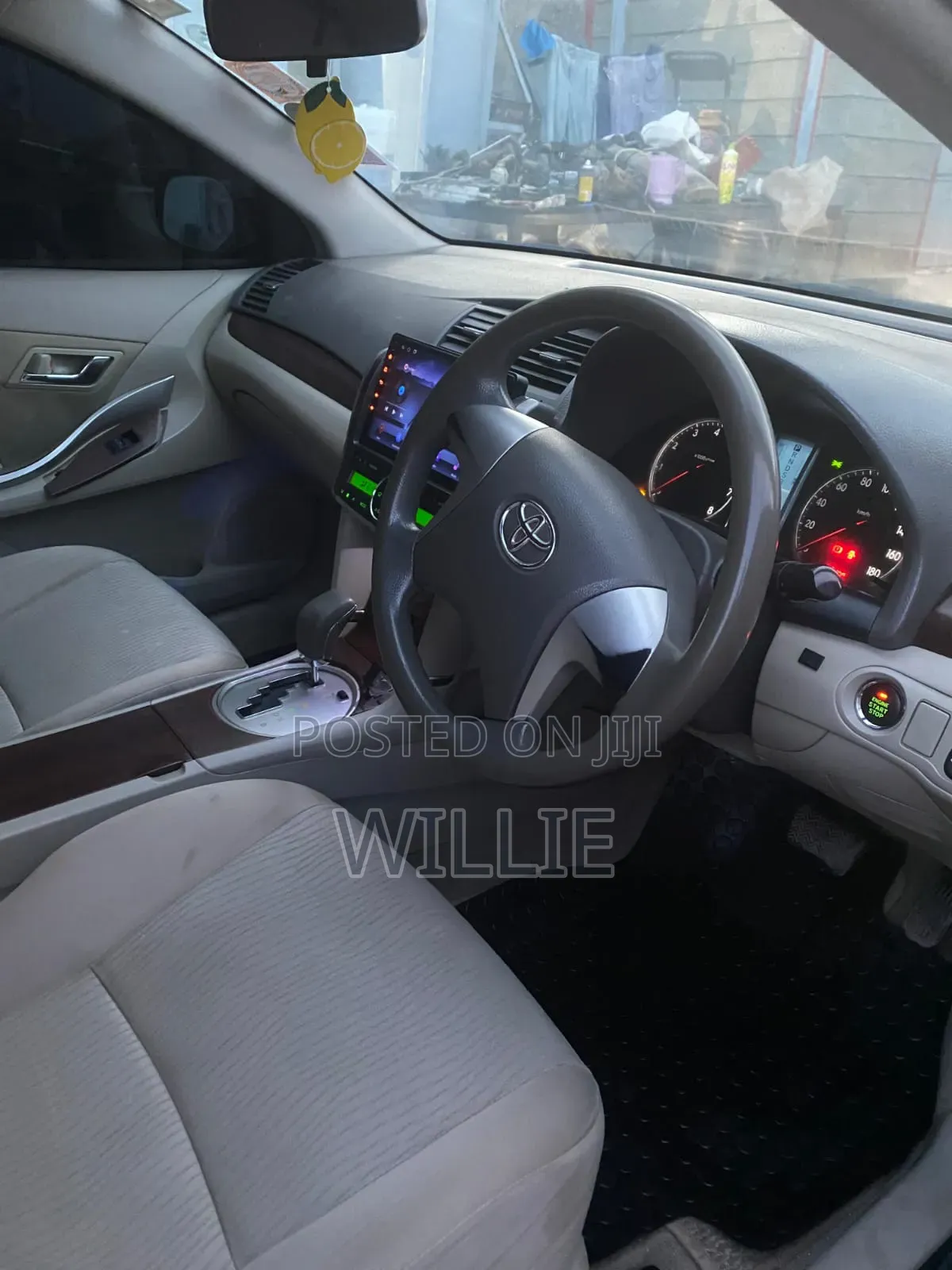 Toyota Hilux 2022 Silver