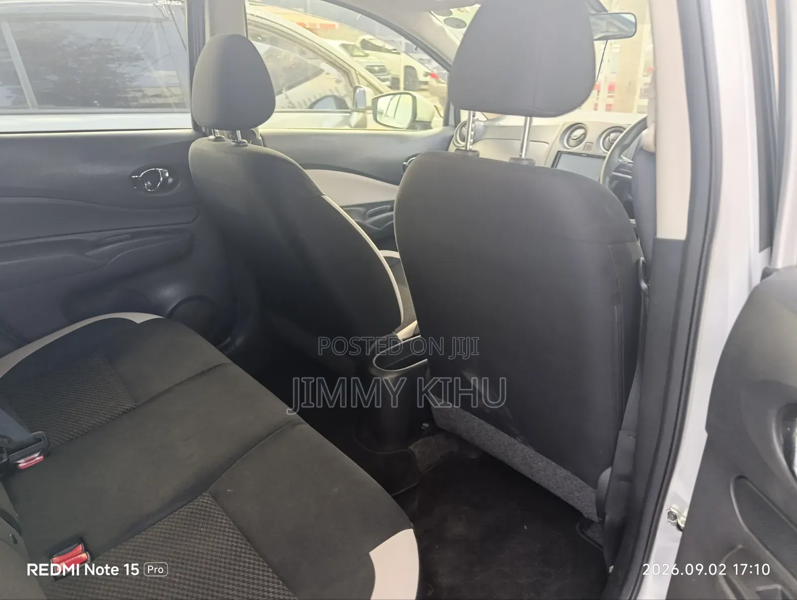 Toyota HiAce 2015 Silver