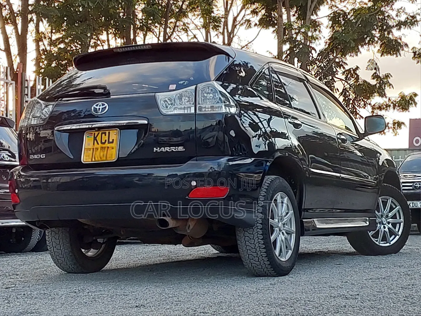 Toyota Harrier 2.4 4WD 2011 Black