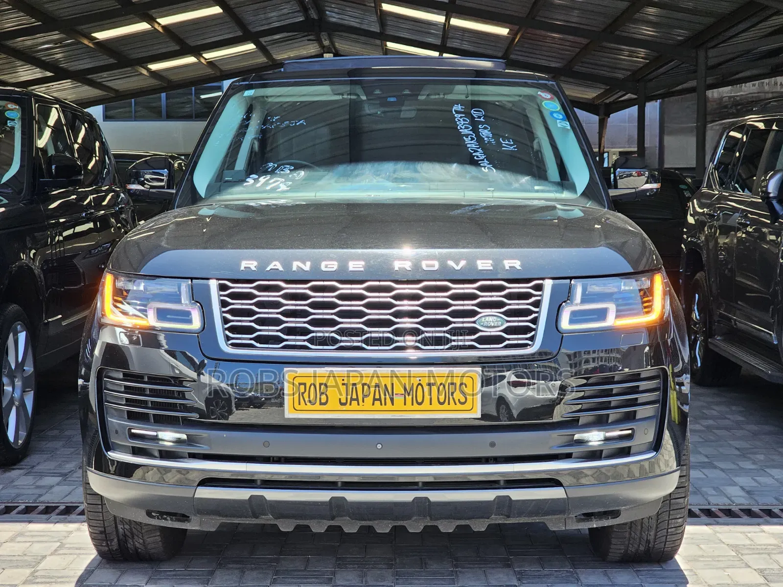 Land Rover Range Rover Vogue 2019 Black