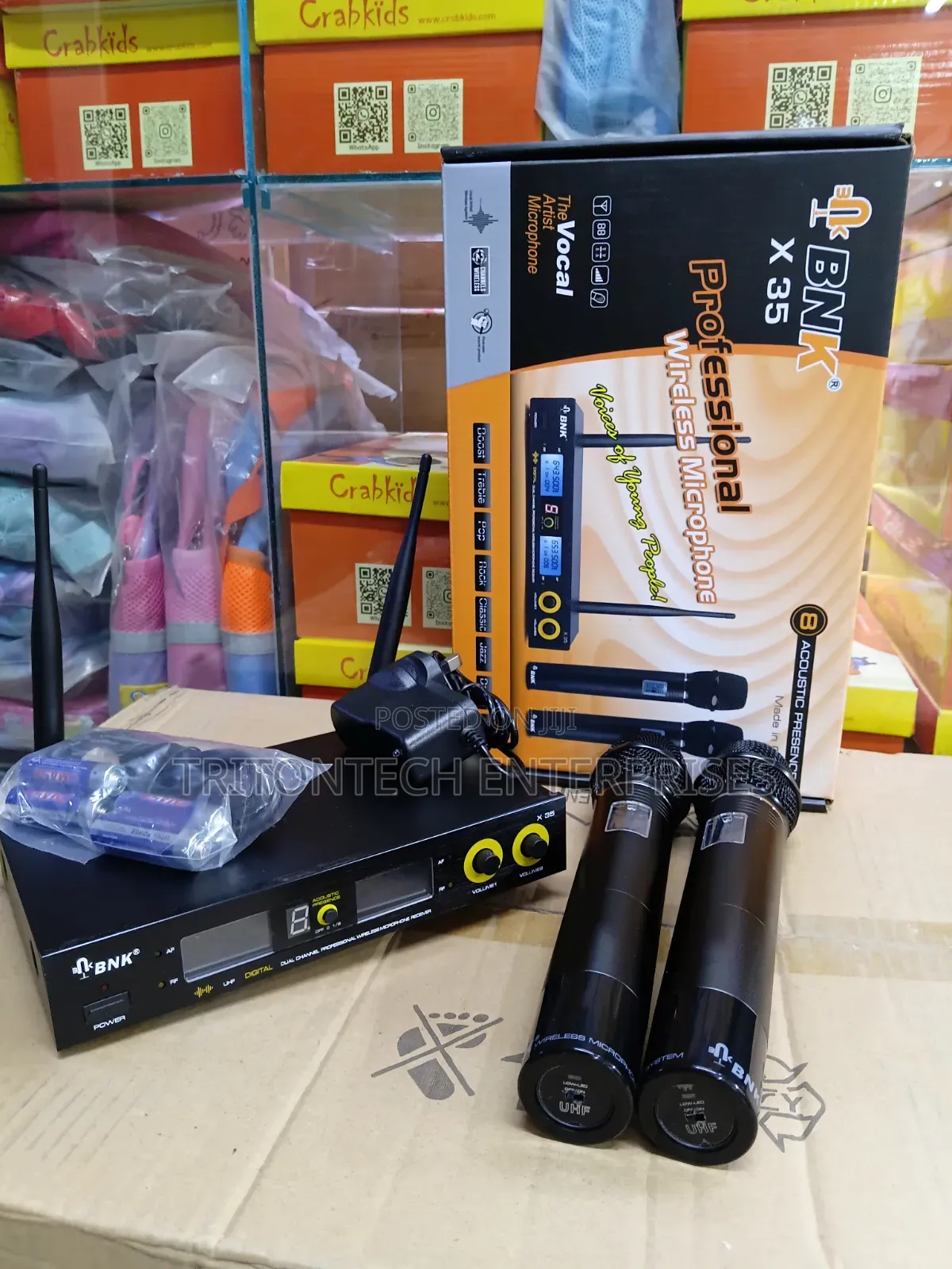 BNK X35 Dual Handheld Wireless Microphone System With Built-in EQ