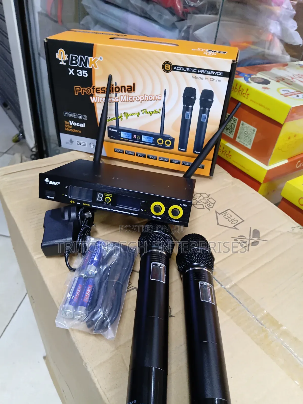 Own the Stage: BNK X 35 Professional Dual Wireless Microphones
😄