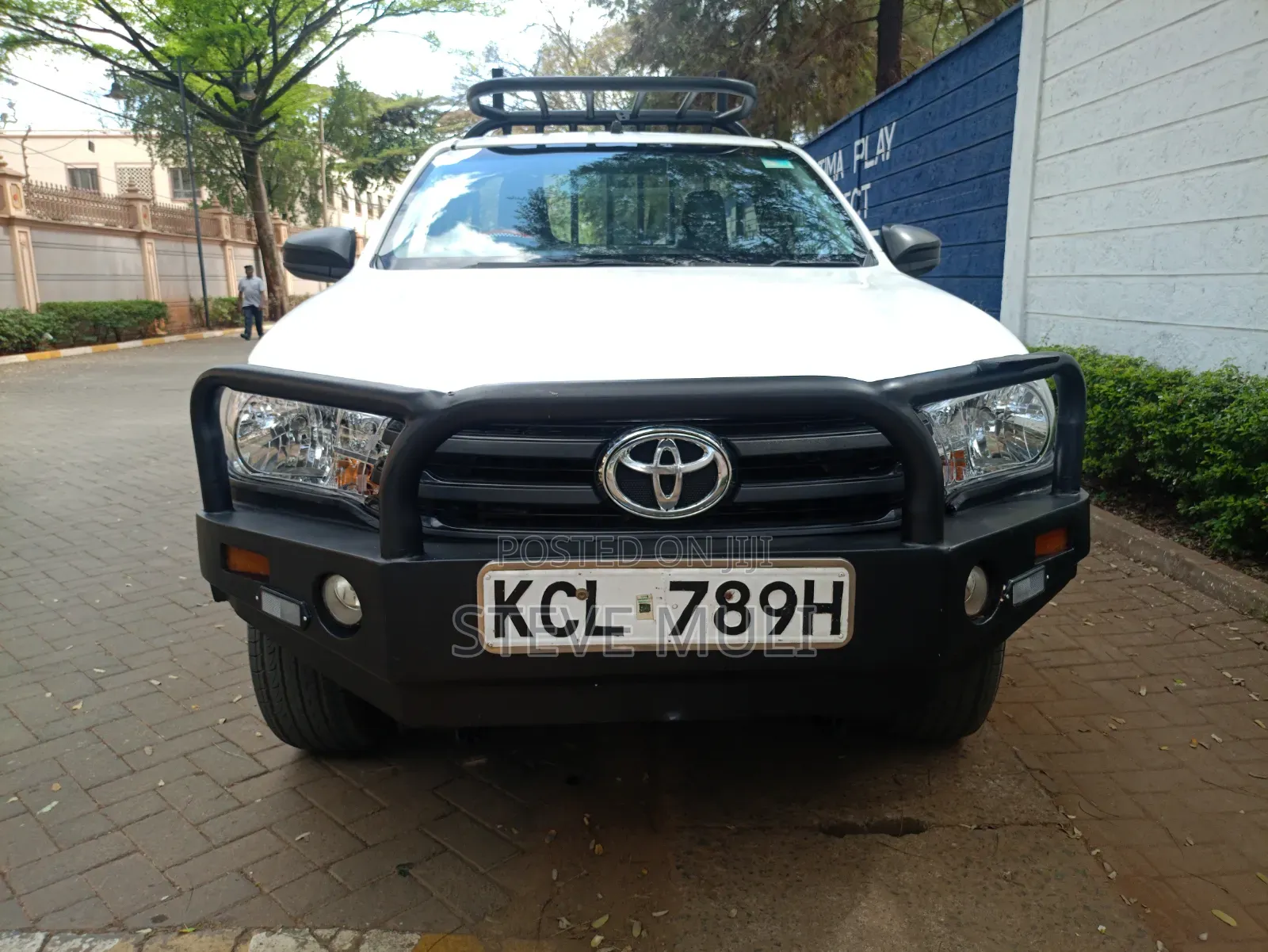 Toyota Hilux 2017 White
