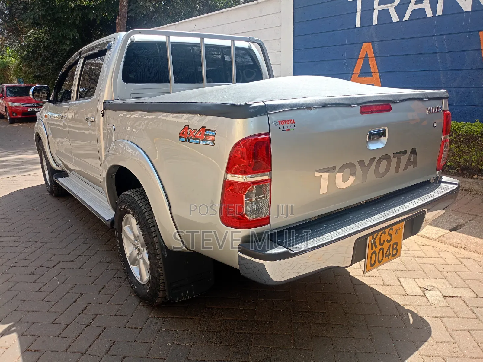 Toyota Hilux 2012 Gold