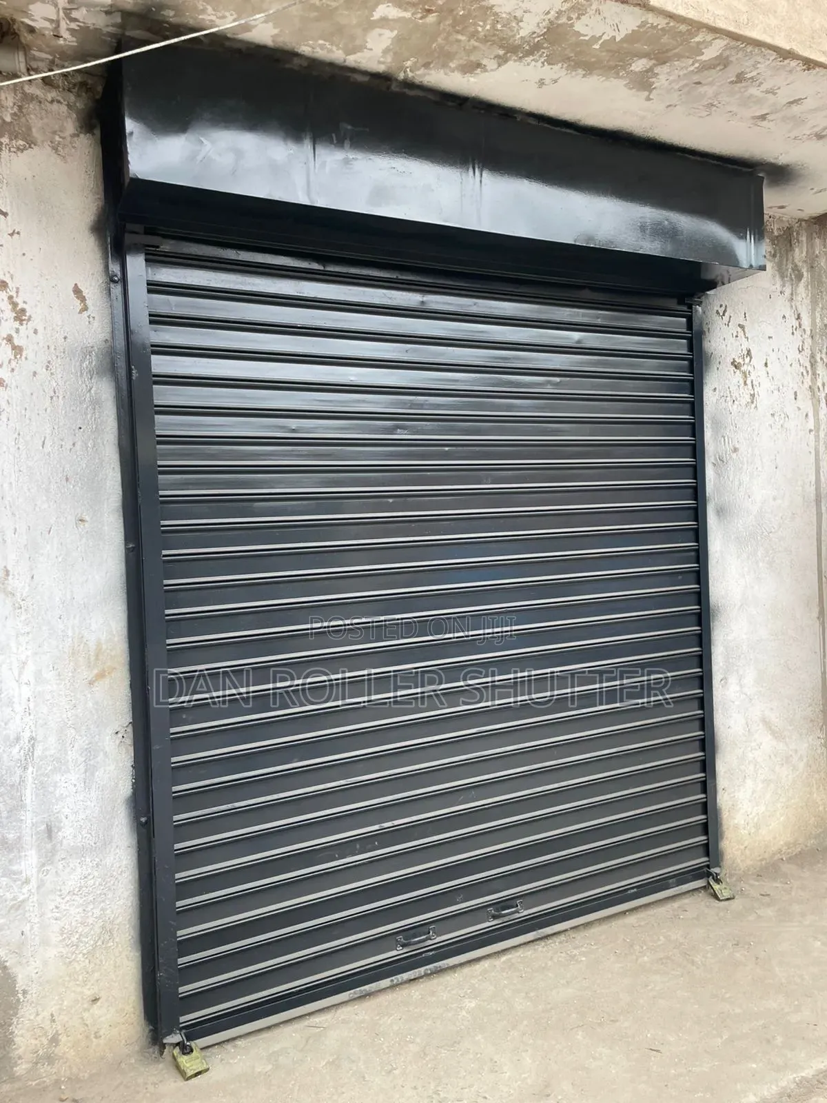 Title: Strong Manual Roller Shutter Door
Description: