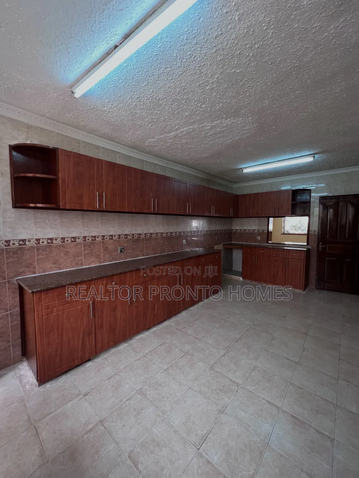 4bdrm Maisonette in Kileleshwa for rent