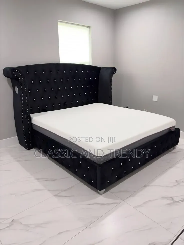 Black Tufted 5x6 Bed
