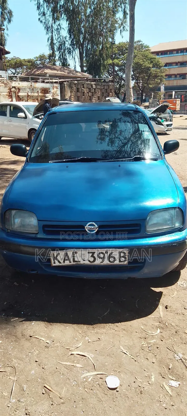 Nissan March 2000 Blue