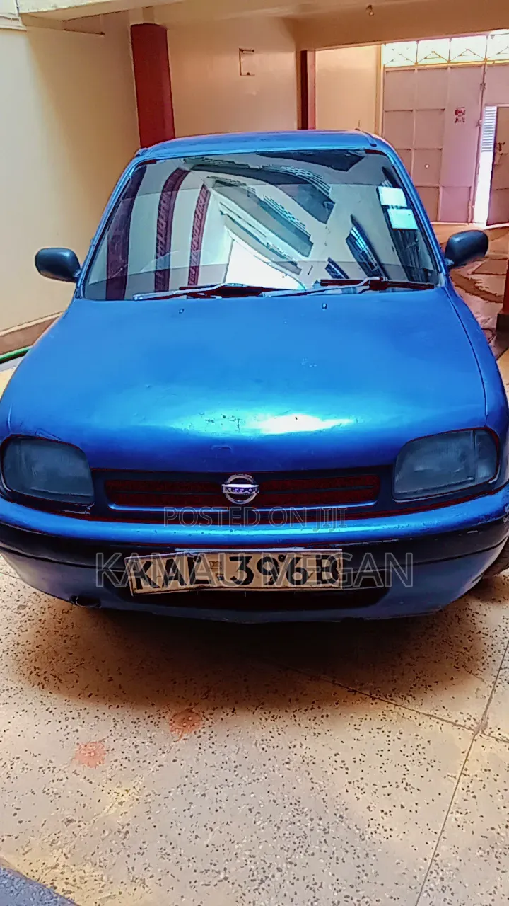 Nissan March 2000 Blue