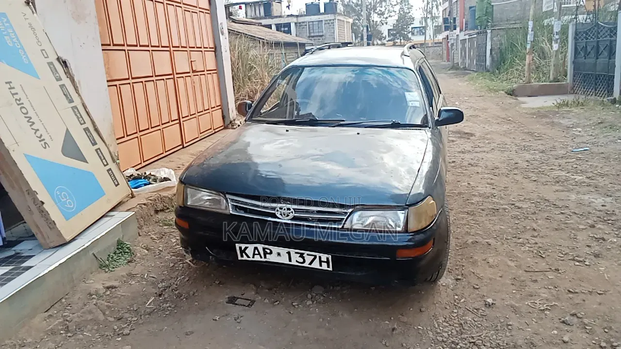 Toyota Corolla G-Touring 2001 Green