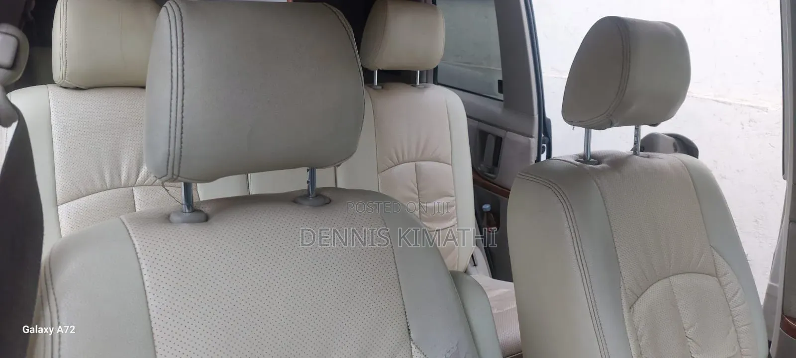 Toyota ISIS 1.8 Platana 2WD 2010 White