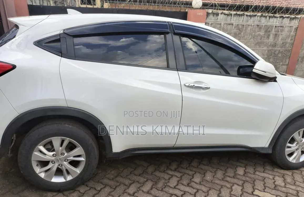Honda Vezel 1.5 2WD 2016 White